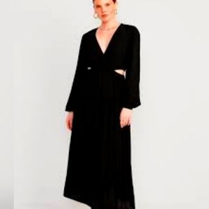 ✨Bundle 3 for $35✨ Plus Size Old Navy Black Maxi Dress with Cutouts